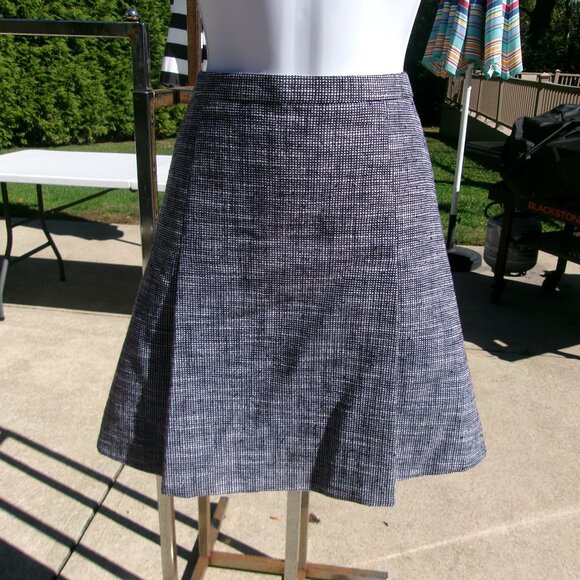 NWOT J.CREW NAVY TWEED SKIRT 8 - Picture 1 of 1